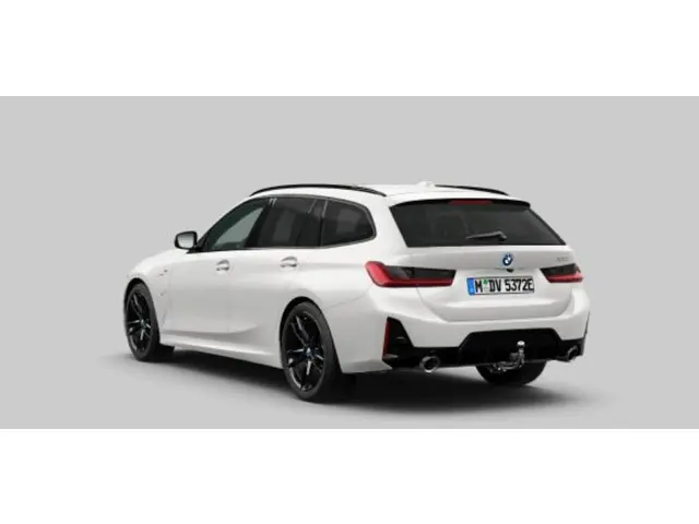 BMW 3 Serie Touring 330e 2023 Hybride Benzine 2