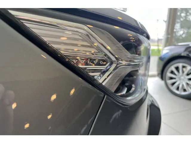 Volvo XC40 T5 AWD Intro Edition 2018 Benzine 42