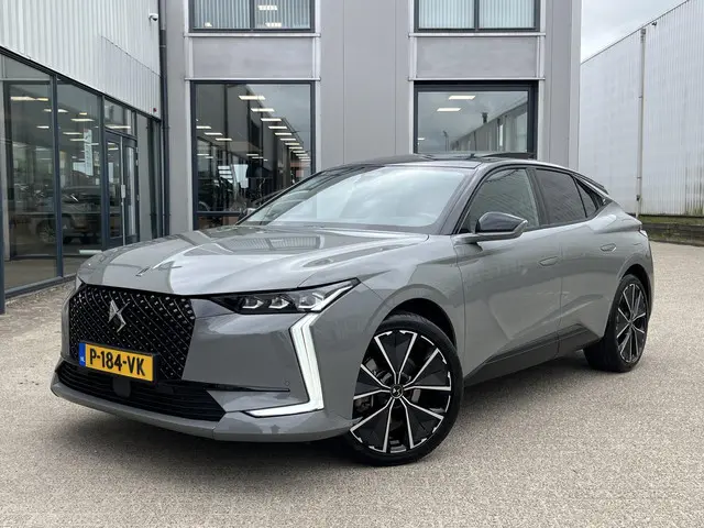 DS DS 4 E-Tense La Première 2022 Hybride Benzine 81