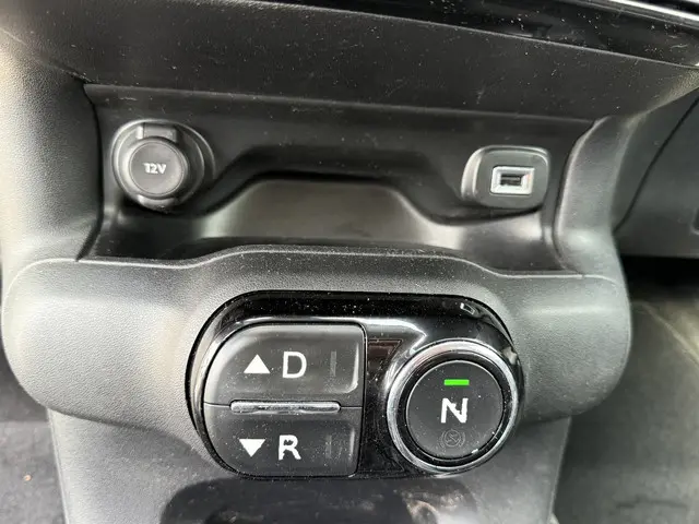 Citroën C4 Cactus 1.2 PureTech Feel 2017 Benzine 12