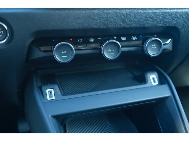 Citroën C4 PT 130 Feel Edition Automaat 2021 Benzine 29