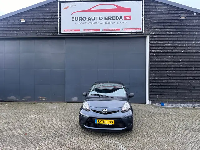 Toyota Aygo 1.0 VVT-i Now 2014 Benzine