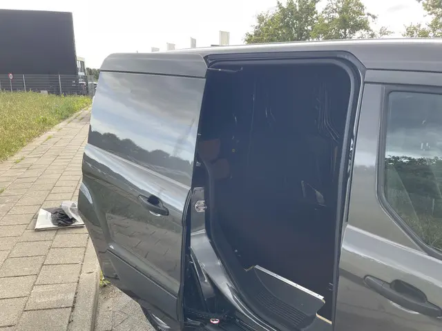 Ford Transit Connect 1.5 TDCI L1 Trend 2018 Diesel 9