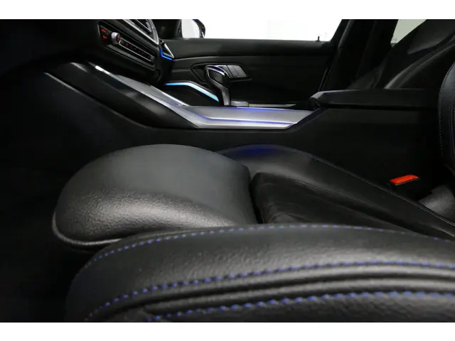 BMW 3 Serie 330e M Sport 2020 Hybride Benzine 30