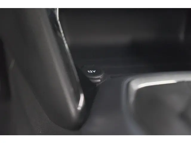 Peugeot 2008 PureTech 130 Allure 2020 Benzine 41