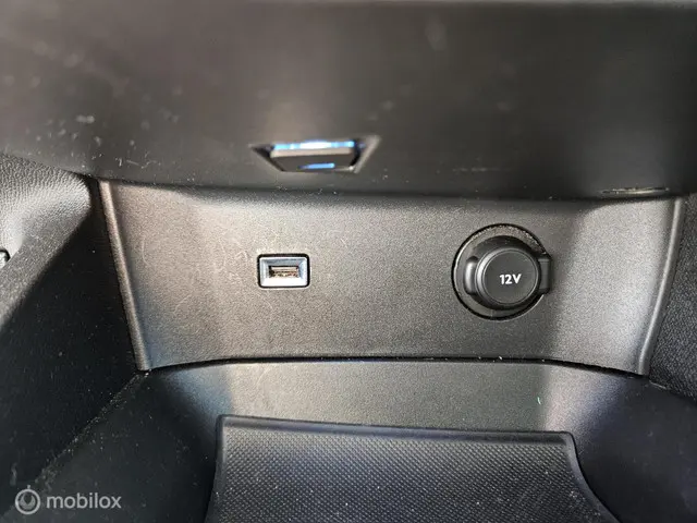 Peugeot 3008 1.2 PureTech Allure 2017 Benzine 15