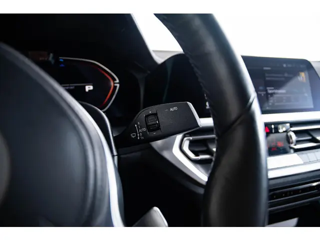 BMW 4 Serie Cabrio M440i High Executive 2023 Benzine 60