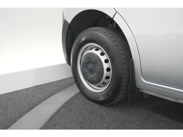 Opel Movano 2.3 Turbo L2H2 DC 2022 Diesel 22