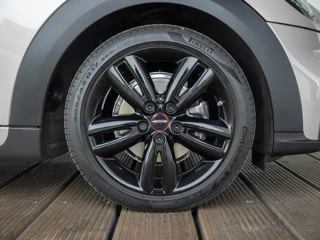 MINI 5-Deurs Cooper Aut. 2022 Benzine 6