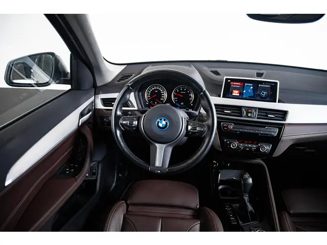 BMW X1 xDrive25e High Executive 2022 Hybride Benzine 14