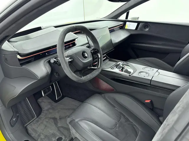 Lotus Emeya R 102kWh/919pk 2024 Elektrisch 11
