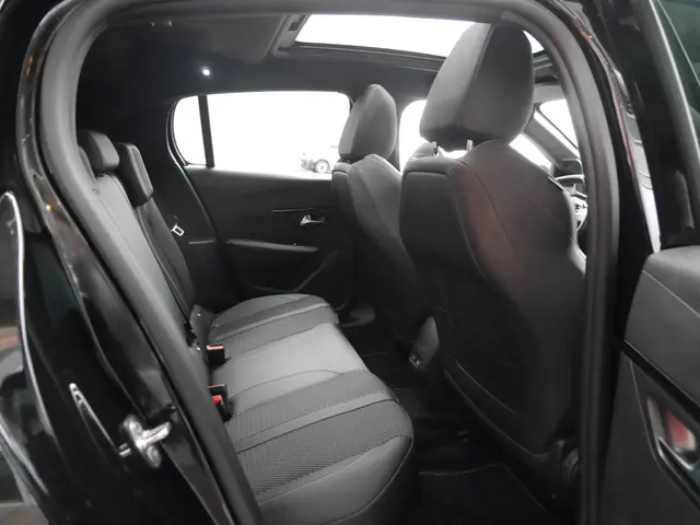 Peugeot e-208 EV GT 51 kWh 2024 Elektrisch 13