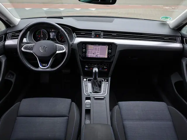 Volkswagen Passat GTE 2021 Hybride Benzine 11