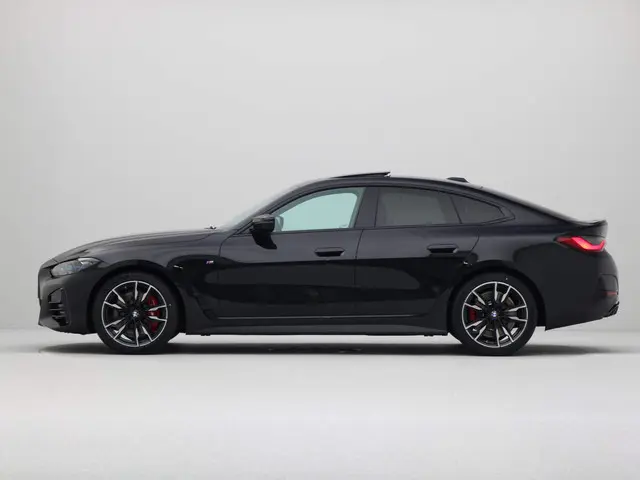 BMW 4 Serie M440i xDrive Gran Coupé 2024 Benzine 12