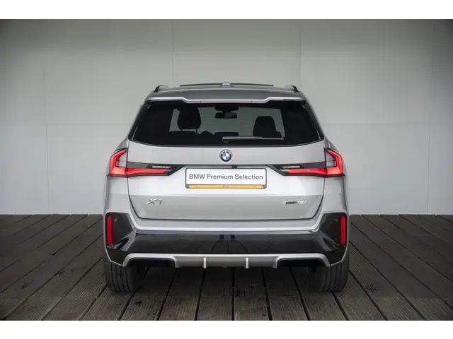 BMW X1 18i sDrive Aut. 2024 Benzine 5
