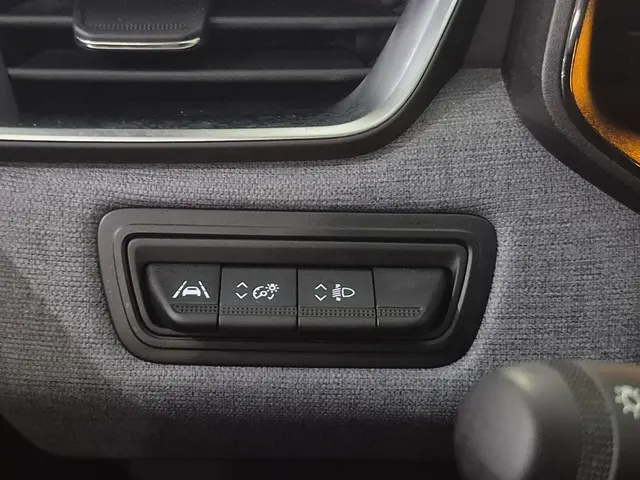 Mitsubishi Colt 1.0T Intense 2024 Benzine 26