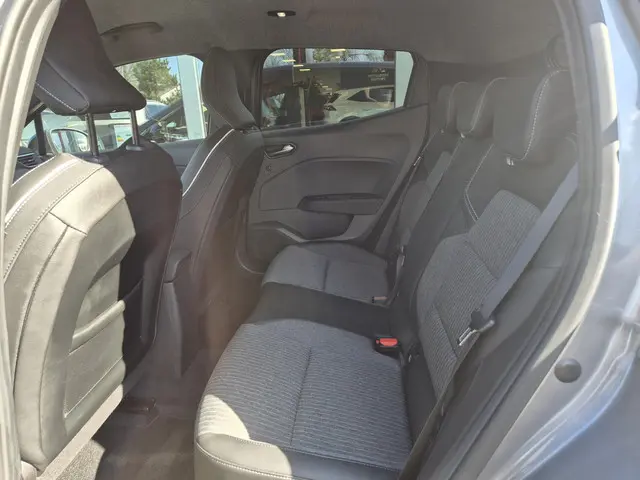 Mitsubishi Colt 1.6 HEV Instyle 2024 Hybride Benzine 8