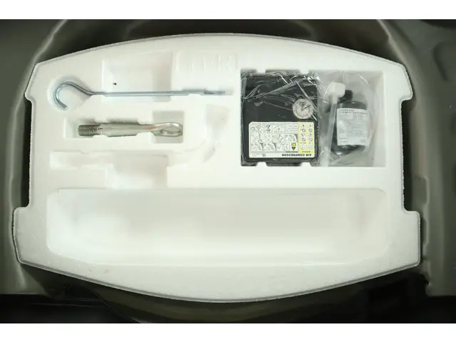 Suzuki Swift 1.2 Comfort Smart Hybrid 2023 Benzine 32