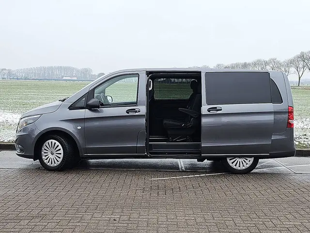 Mercedes-Benz Vito 114 CDI TOURER 2021 Diesel 17