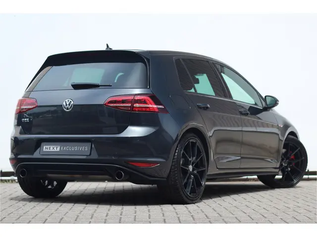 Volkswagen Golf 2.0 TSI GTI 2015 Benzine 12