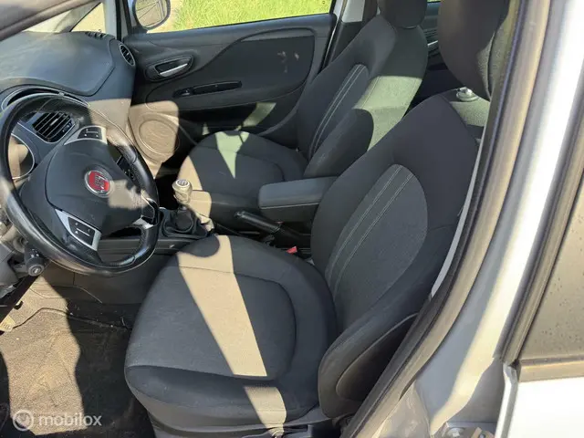 Fiat Punto Evo 0.9 TwinAir Lounge Airco 2013 Benzine 9