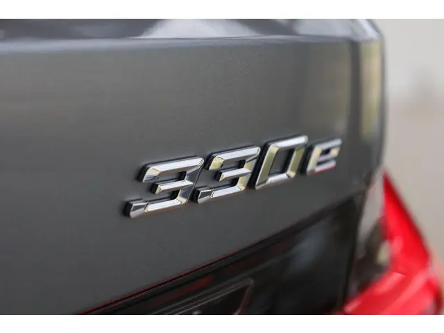 BMW 3 Serie Touring 330e 2025 Hybride Benzine 29
