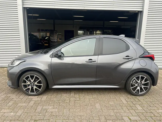 Toyota Yaris 1.5 Hybrid Executive 2021 Hybride Benzine 3