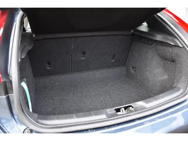 Volvo V40 1.5 T2 | Cruise | Stoelverw | Automaat | 2017 Benzine 10