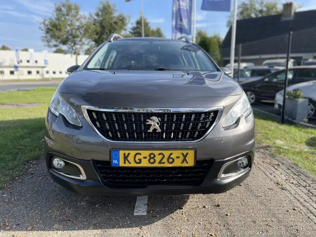 Peugeot 2008 1.2 PureTech Blue Lion 2016 Benzine 2