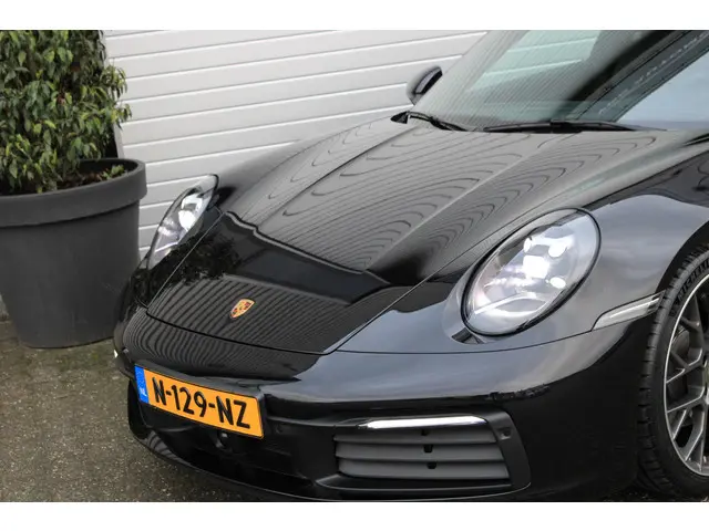 Porsche 911 3.0 Carrera 2020 Benzine 35