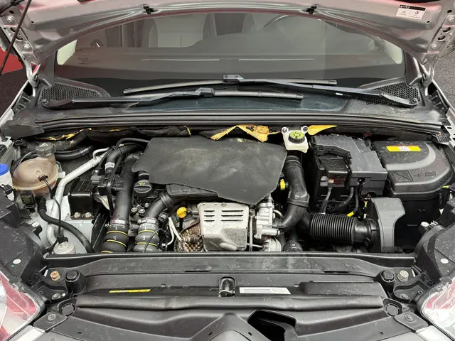 Citroën C4 1.2 PureTech Exclusive 2014 Benzine 11