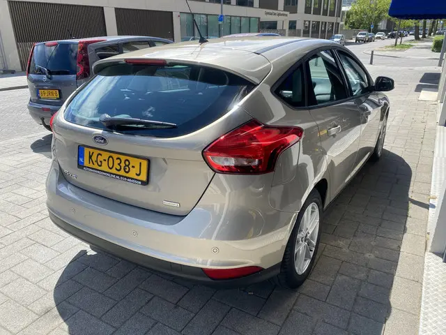 Ford Focus 1.0 Trend 2016 Benzine 5