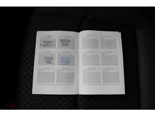 Toyota Yaris 1.5 Hybrid Executive 2021 Hybride Benzine 38