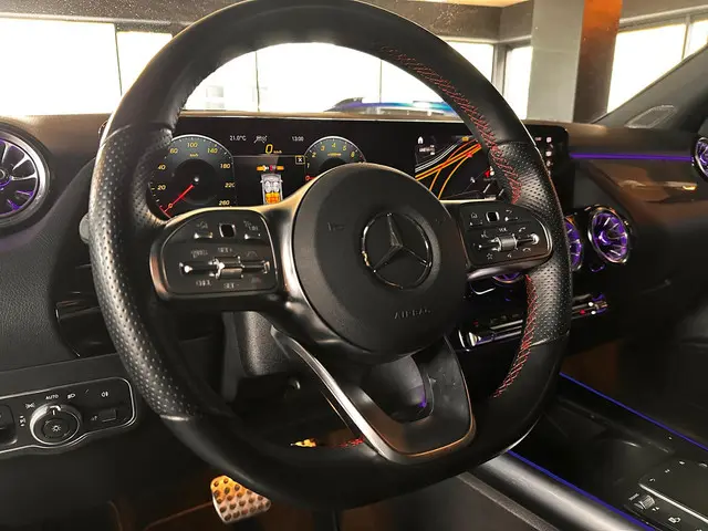 Mercedes-Benz GLA 250 e AMG Line 2023 Hybride Benzine 16