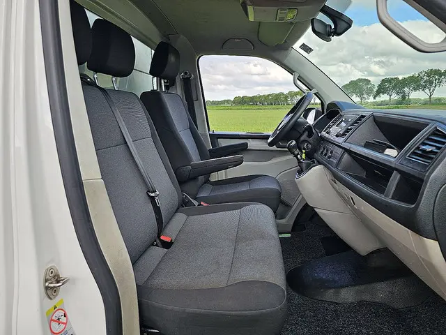 Volkswagen Transporter 2.0 TDI 2017 Diesel 7