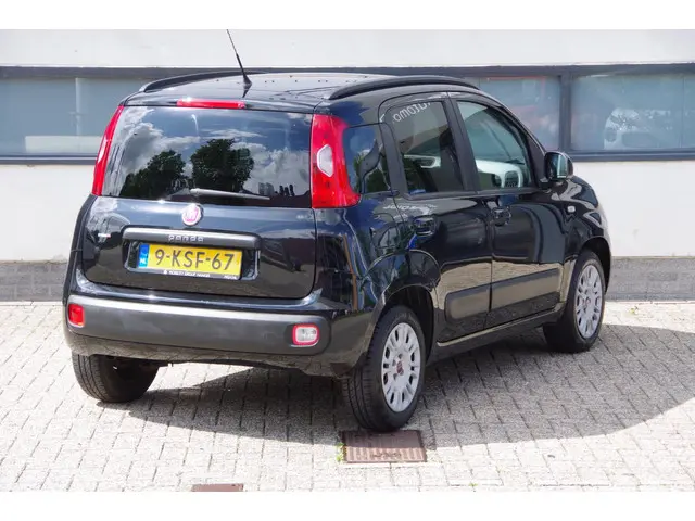 Fiat Panda 0.9 TwinAir Lounge 2013 Benzine 19