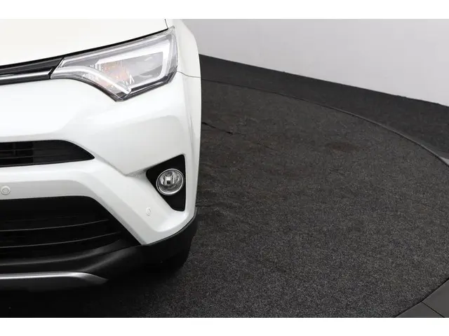 Toyota RAV4 2.5 Hybrid Energy Plus 2019 Hybride Benzine 37