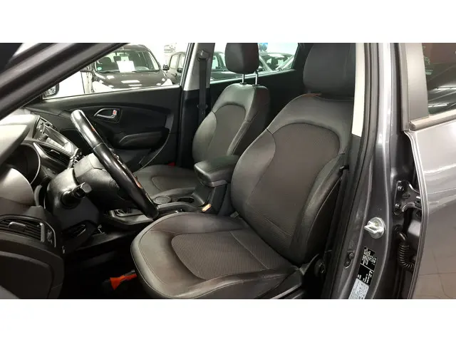 Hyundai ix35 1.6i GDI Go! 2014 Benzine 10