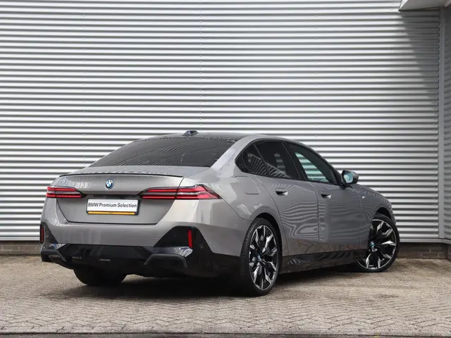 BMW i5 Sedan eDrive40 2024 Elektrisch 2