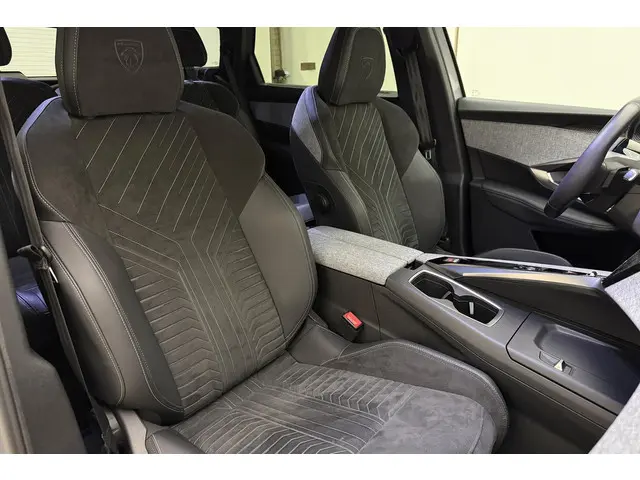 Peugeot e-5008 GT Avantage 73 kWh 2025 Elektrisch 19