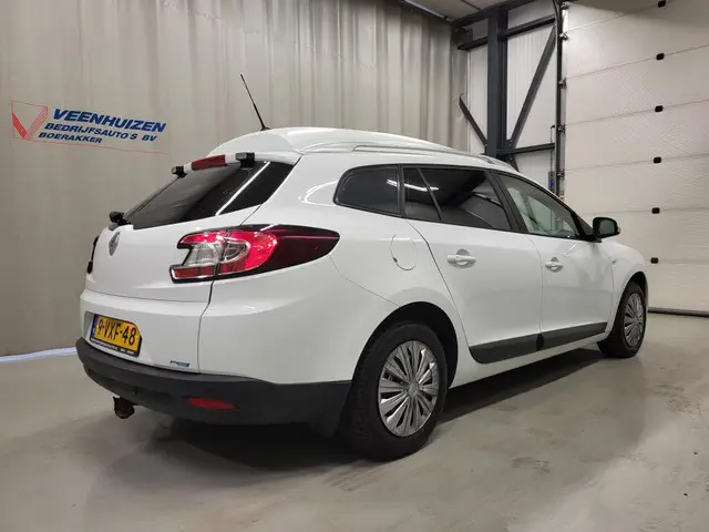 Renault Mégane 1.5dCi 90pk Grijs kenteken! 2012 Diesel 3