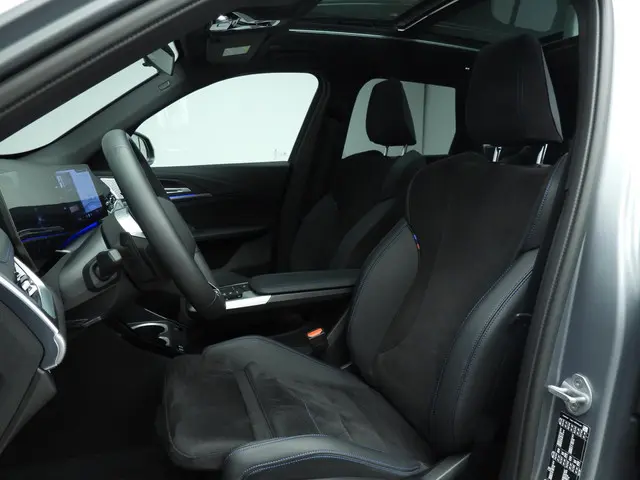 BMW iX1 eDrive20 2025 Elektrisch 8