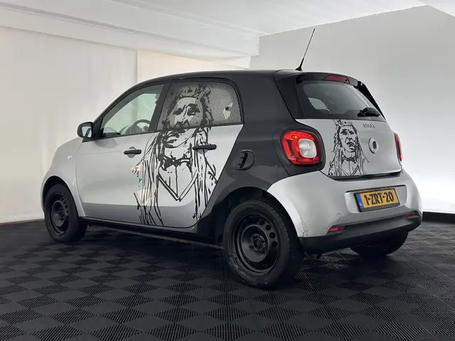 Smart Forfour 1.0 Essential Edition 2015 Benzine 4