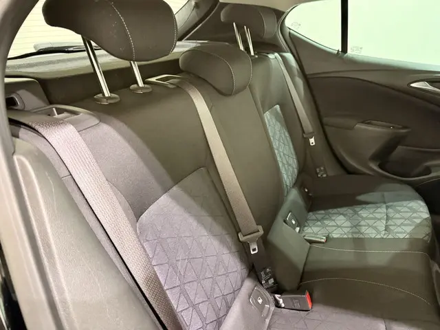 Opel Astra HB 1.0 Turbo 120 Years Edition 2019 Benzine 21