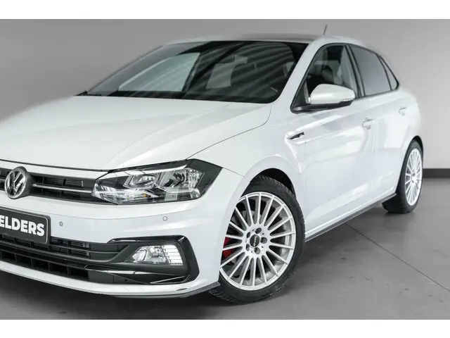 Volkswagen Polo 1.0 TSI Highline 2x R-line 2018 Benzine 18