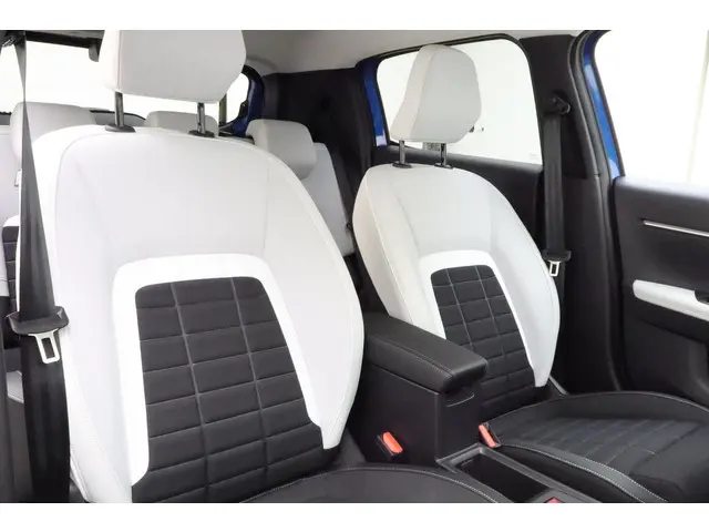 Citroën C3 1.2 Hybrid Max 2025 Hybride Benzine 10