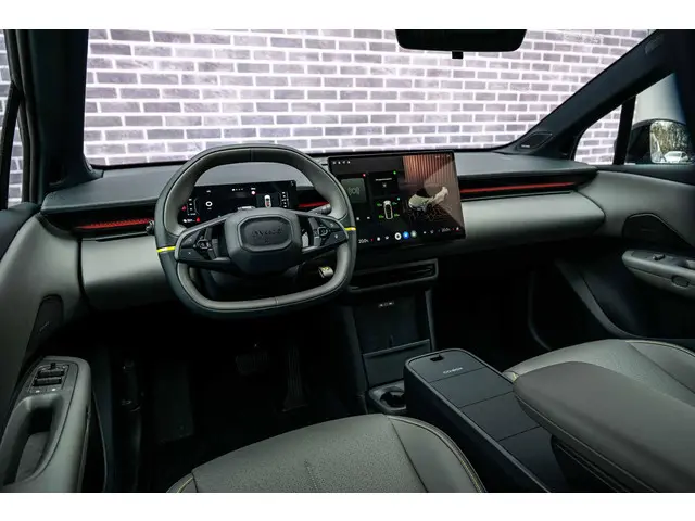 Lynk & Co 02 More 66 KW 2026 Elektrisch 12