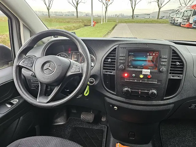 Mercedes-Benz Vito 116 2022 Diesel 8