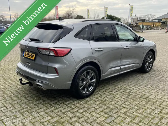 Ford Kuga 1.5 EcoBoost ST-Line 2023 Benzine 5