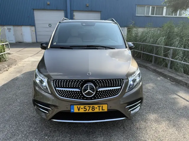 Mercedes-Benz V-Klasse 250d 4-M L.DC Ed. 2018 Diesel 24